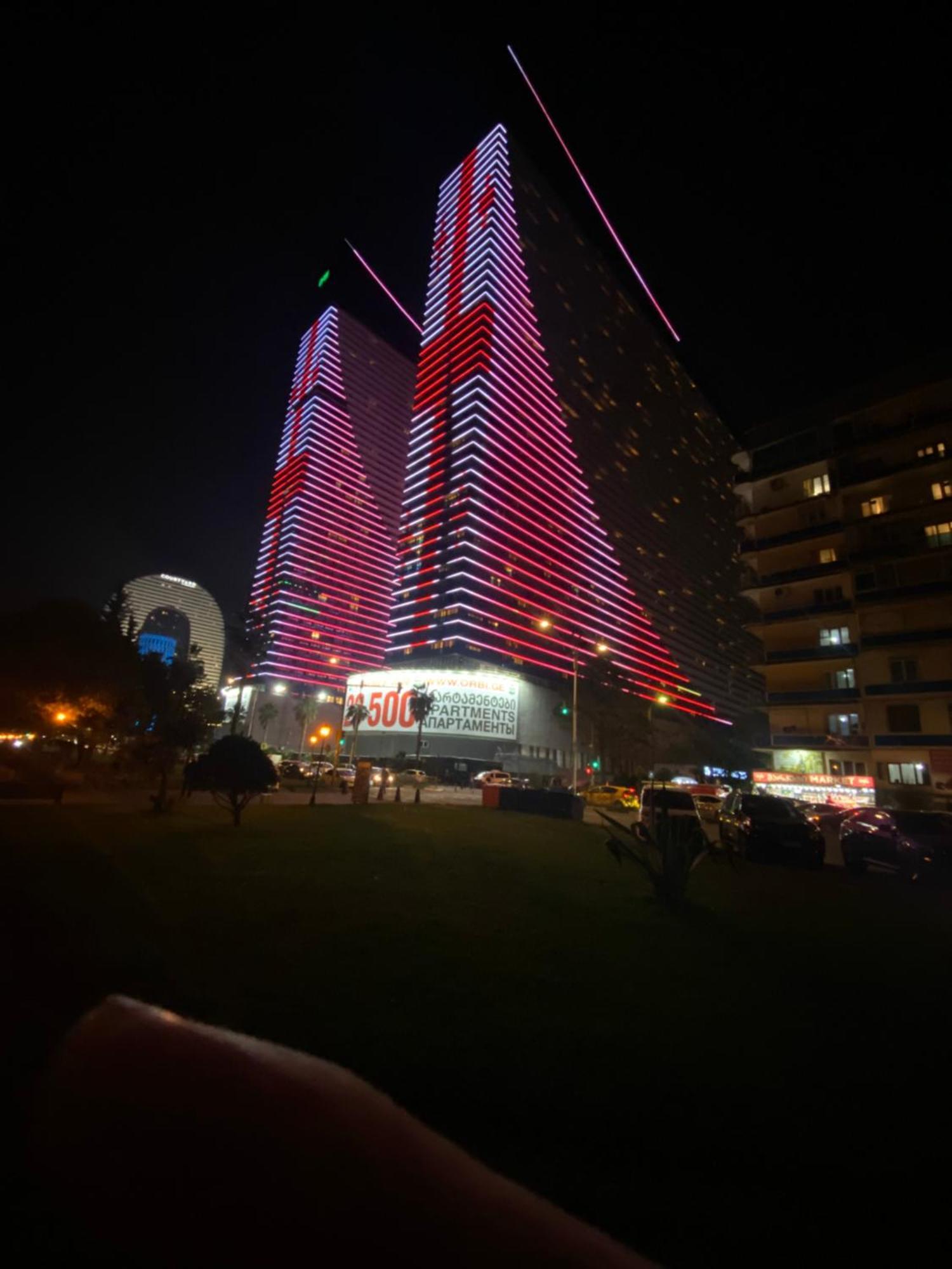 Delux Sea View Aparthotel In Orbi City Batumi Zewnętrze zdjęcie