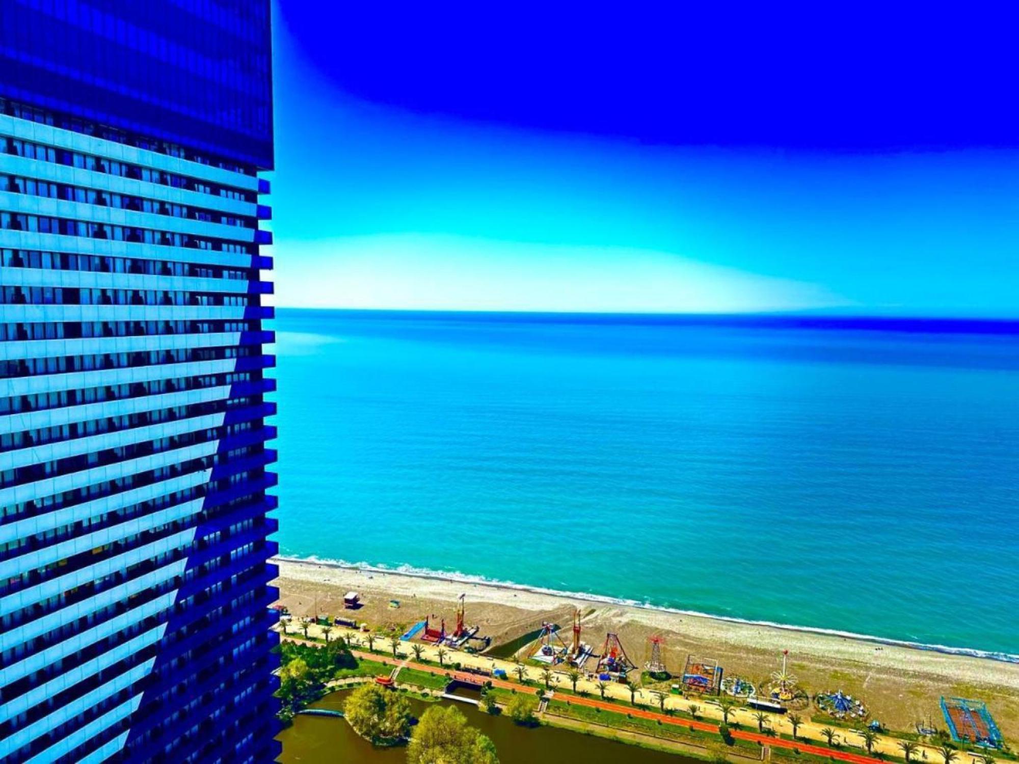 Delux Sea View Aparthotel In Orbi City Batumi Zewnętrze zdjęcie