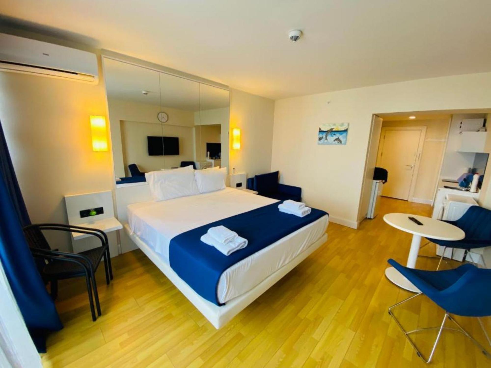 Delux Sea View Aparthotel In Orbi City Batumi Zewnętrze zdjęcie